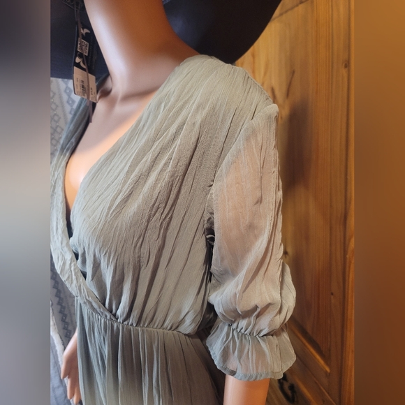 Bella Ella Forest‎ Green Maxi Dress - Picture 4 of 8